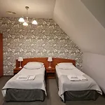 Pod Szyszkami 3*