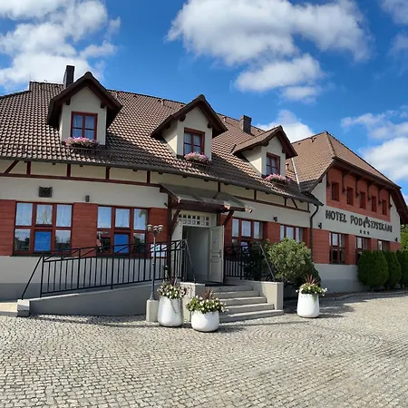 Pod Szyszkami Hotel
