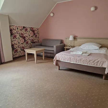 Pod Szyszkami Hotel