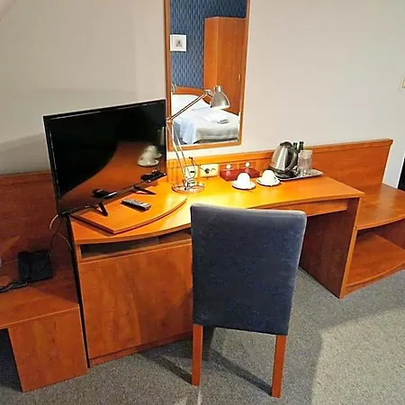 Отель I Restauracja Pod Szyszkami