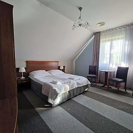 I Restauracja Pod Szyszkami Отель