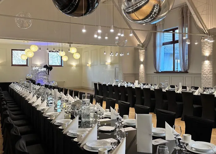 Pod Szyszkami 酒店 克罗托申