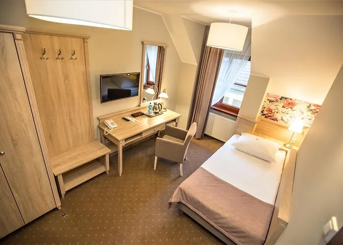 酒店 Pod Szyszkami 3*