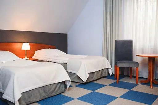 Pod Szyszkami 克罗托申